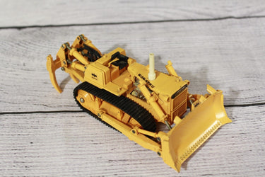 Komatsu D355A Crawler Tractor Scale 1:50 (Discontinued Model)